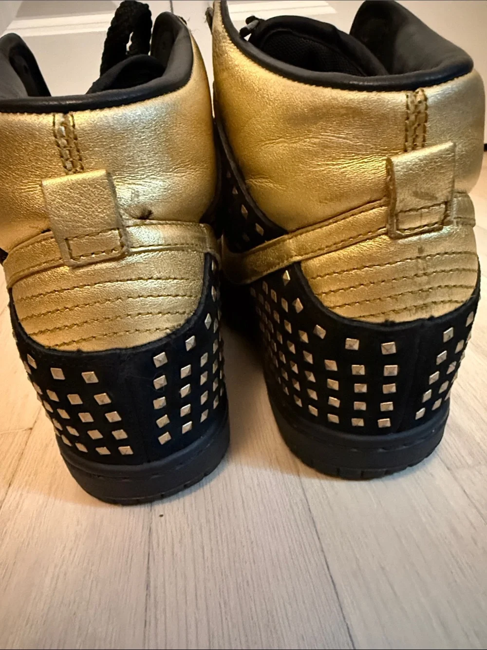 Nike Women’s Sky Hi Dunks Black and Gold High-Top Wedge Sneakers 8.5